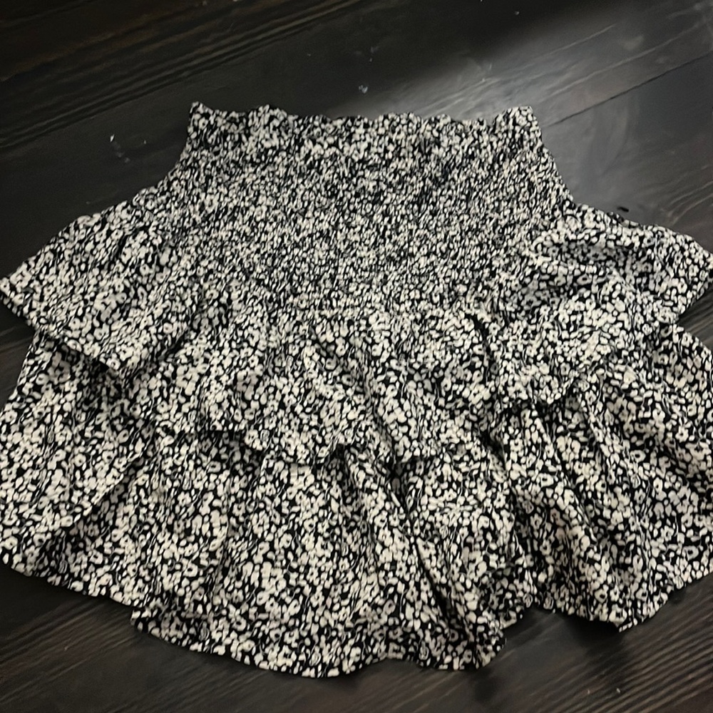 black and cream floral skirt